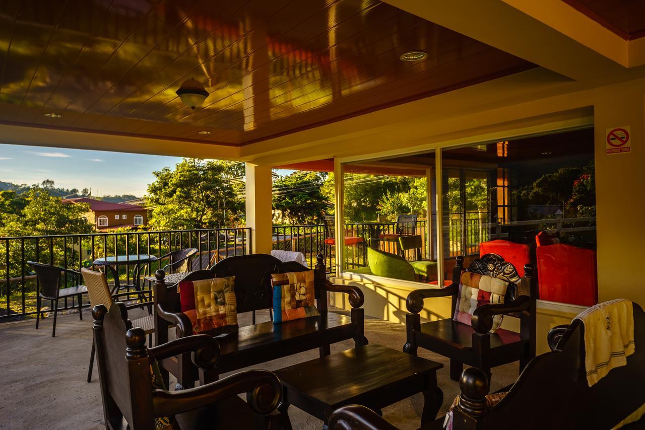 Hotel Central Boquete Exterior photo